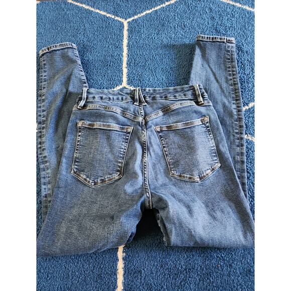 Good American Skinny Straight Dark Wash Jeans 10/30 - Picture 3 of 9